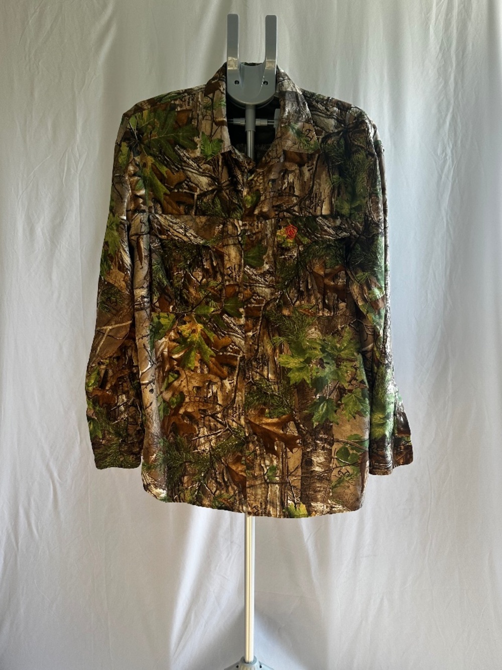 Game Winner Realtree Camo Long Sleeve Size XL Like New Condition